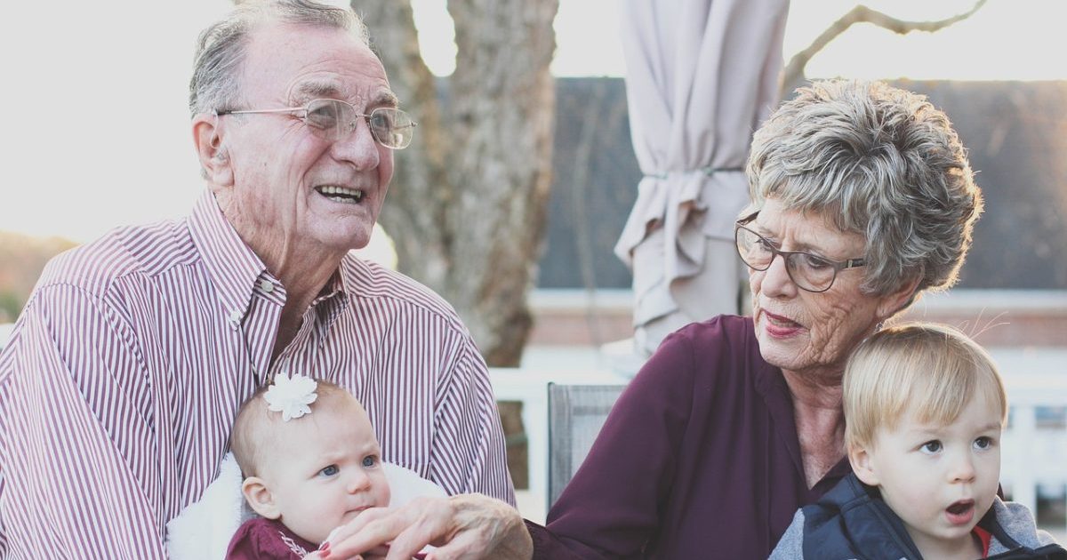 Strengthening Your Relationship with Your Aging Parents