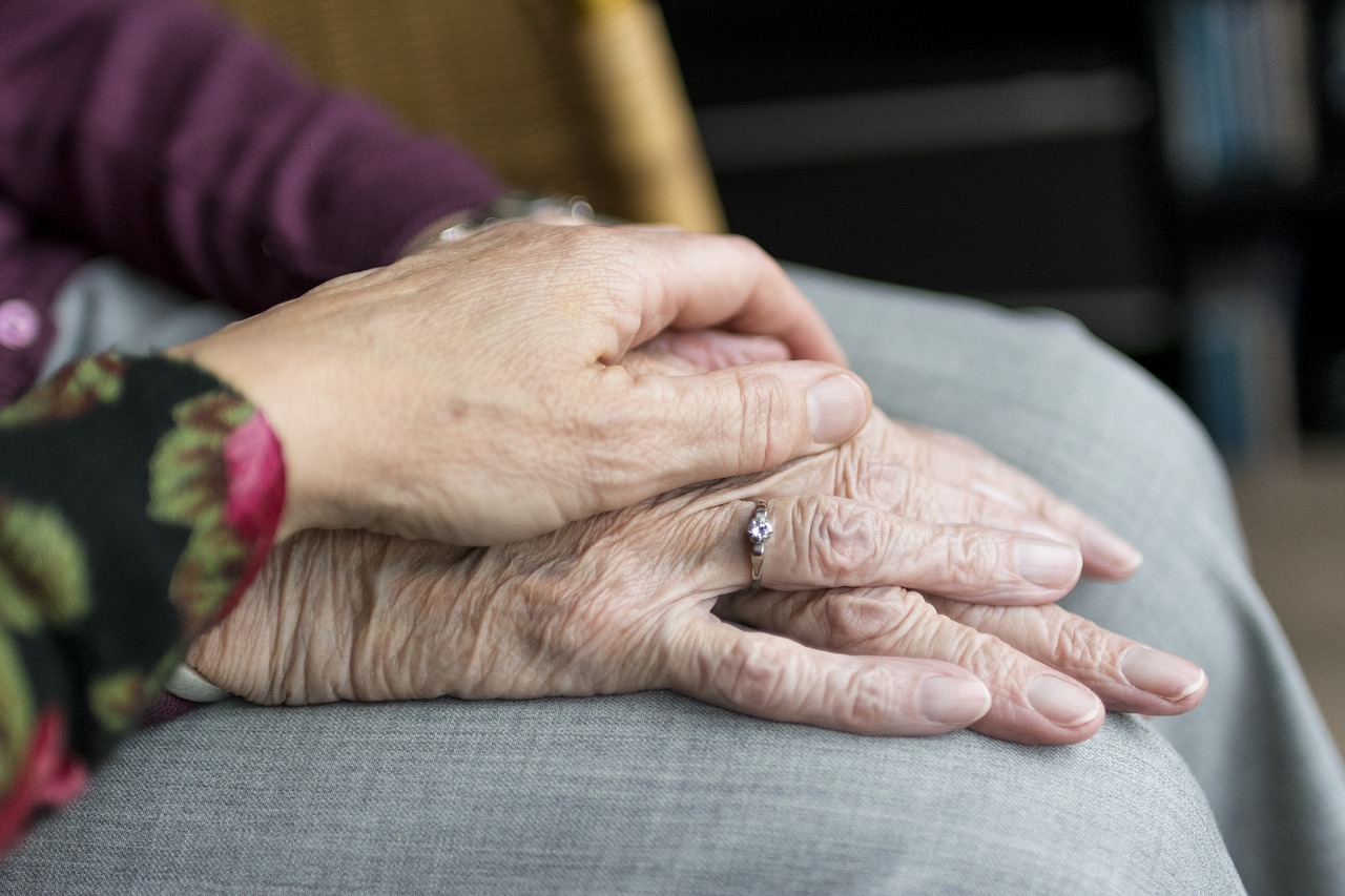 A Complete Guide To Caring For An Elderly Parent