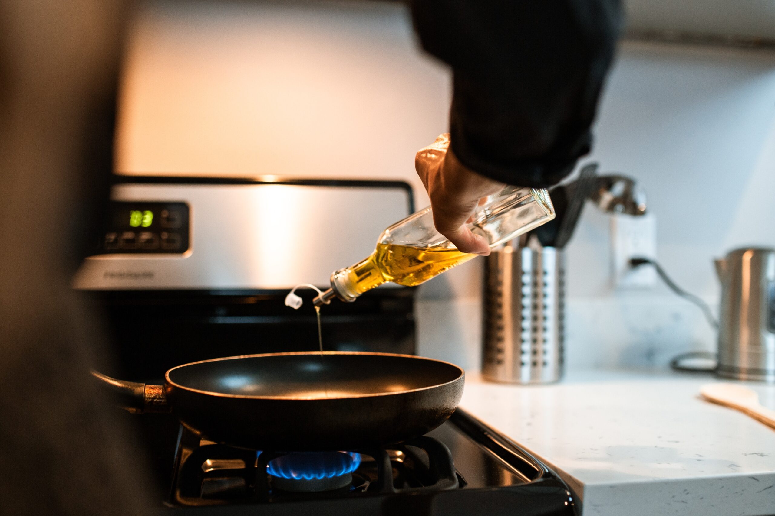4 Healthiest Cooking Oils That Aren’t Olive Oil!